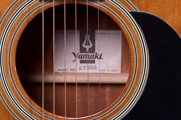Yamaki AY370S 1981 Natural Dreadnaught D-18 style