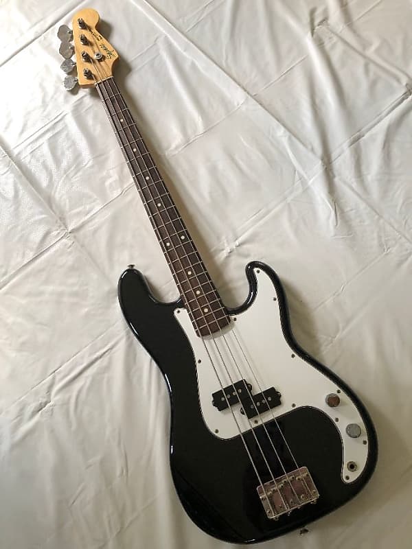 1985-86 Fender Squier Precision Bass-32