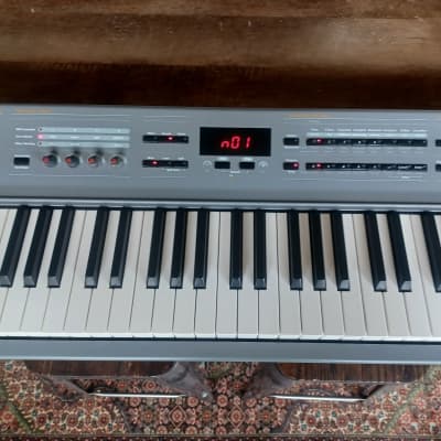 Kurzweil SP2X 88-Key weighted hammer action Digital Piano & midi controller