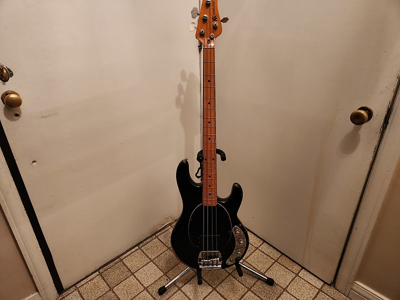Music Man Stingray bass 1977 - Black image 1