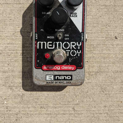 Electro-Harmonix Memory Toy