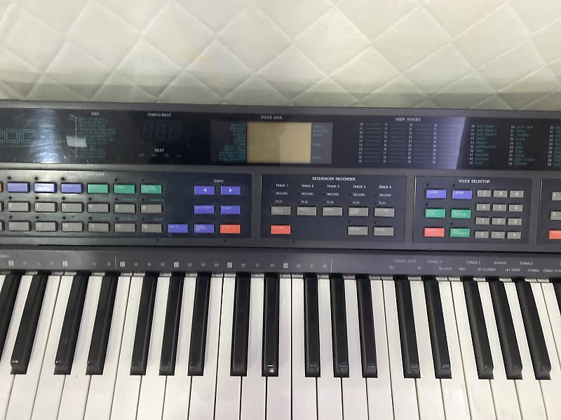 Yamaha DSR2000 Keyboard Synthesizer DSR-2000 w/ Power Supply.