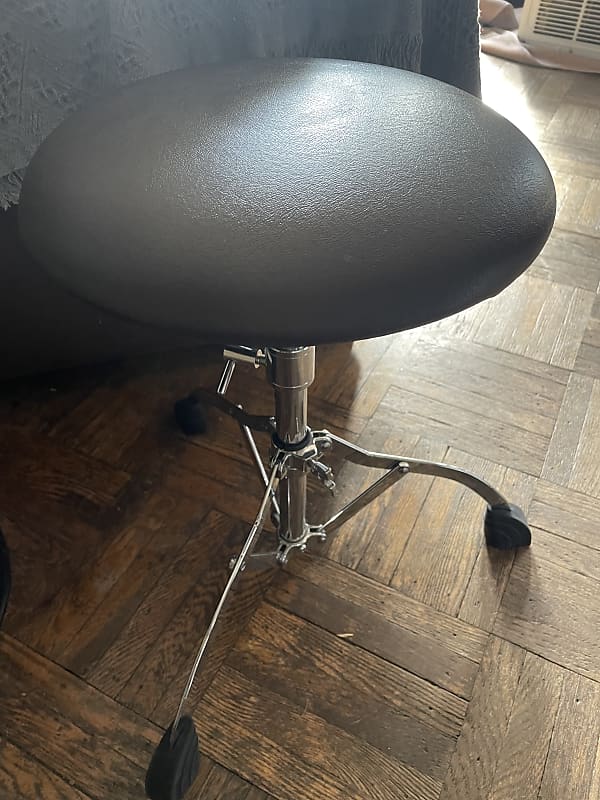 Rogers RDH8 drum Throne Reverb