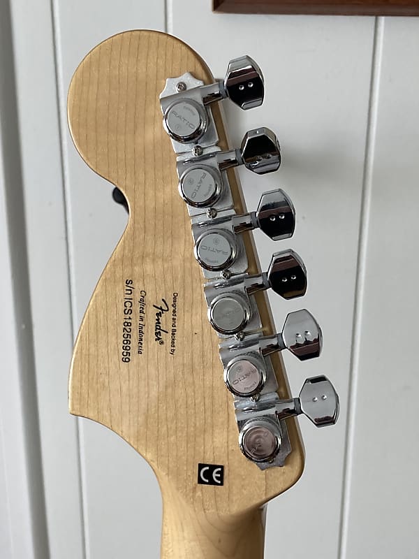 即納】 Squier Vintage Modified Stratocaster エレキギター