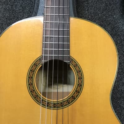 YAMAHA G-120 classical vintage guitar NIPPON GAKKI JAPAN 1960s in very good condition with original vintage case. image 7