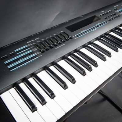 Roland JV-90 76-Key Expandable Synthesizer