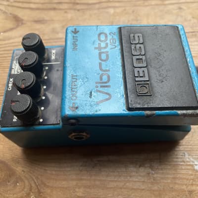 希少 動作品 BOSS ボス Vibrato ビブラート VB-2 日本製 VB-2 Vibrato（ビブラート） │ BOSSマニア共和国