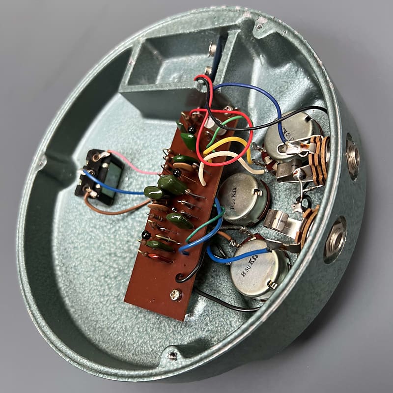 ギター GUYATONE FS-6 SUSTAINER FUZZ 1973 Guyatone FS-6 Sustainer-Fuzz Pedal > Effects