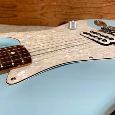 Fender Early 2001 Tom Delonge Daphne Blue Stratocaster +Bag & Tags Strat 55848 image 22