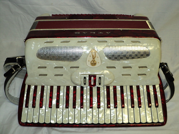 Atlas accordion online