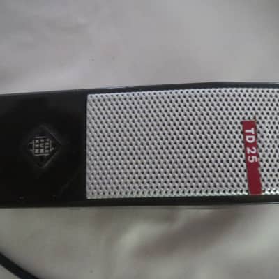 TELEFUNKEN TD25 RARE VINTAGE DYNAMIC CARDIOID MICROPHONE, INCLUDING XLR CABLE image 2
