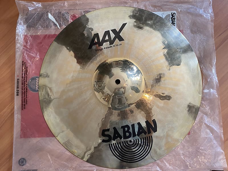 Sabian AAX Stage Crash 18" image 1
