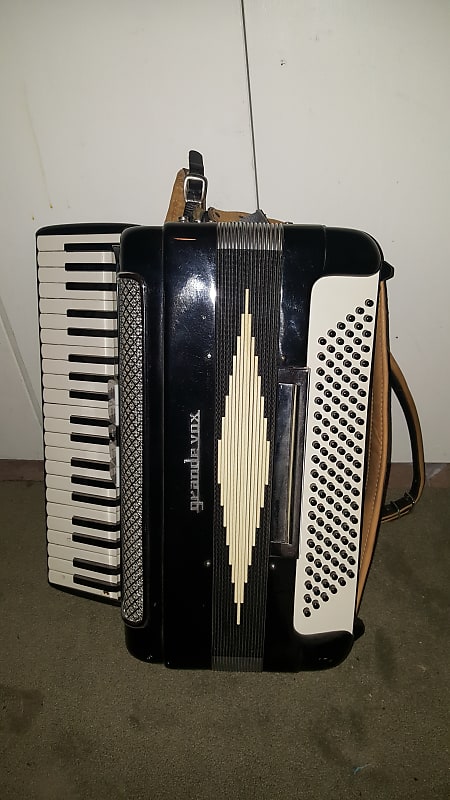 Grande vox store accordion