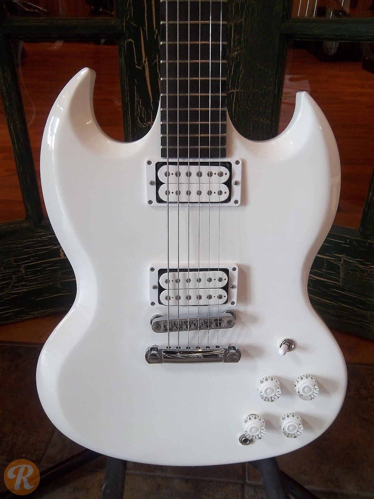 Baritone sg shop guitar