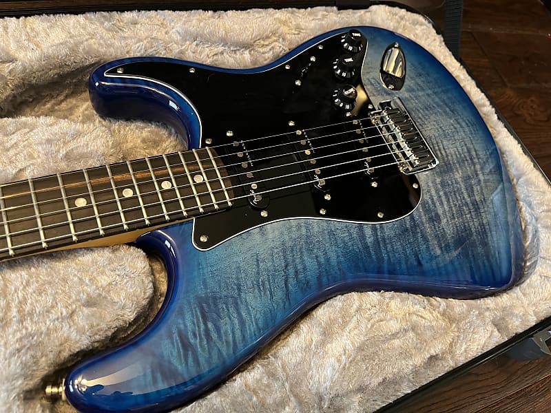 2021 Fender American Ultra Stratocaster SSS Denim Limited