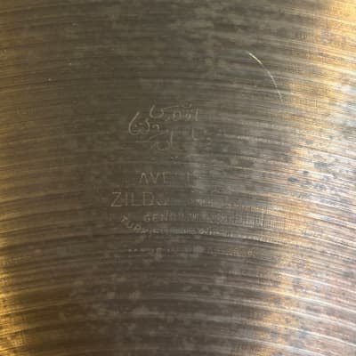 VINTAGE 1970's A. ZIldjian 18" Medium-Thin Crash Cymbal - 1548g image 3