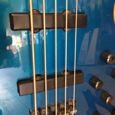 Peavey Grind BXP 5 String Bass Active Pickups 24 Frets Baltic Blue image 5