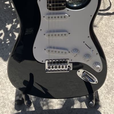Fender Stratocaster w/ DiMarzio Pickup 3 Tone Sunburst MIJ Japan 