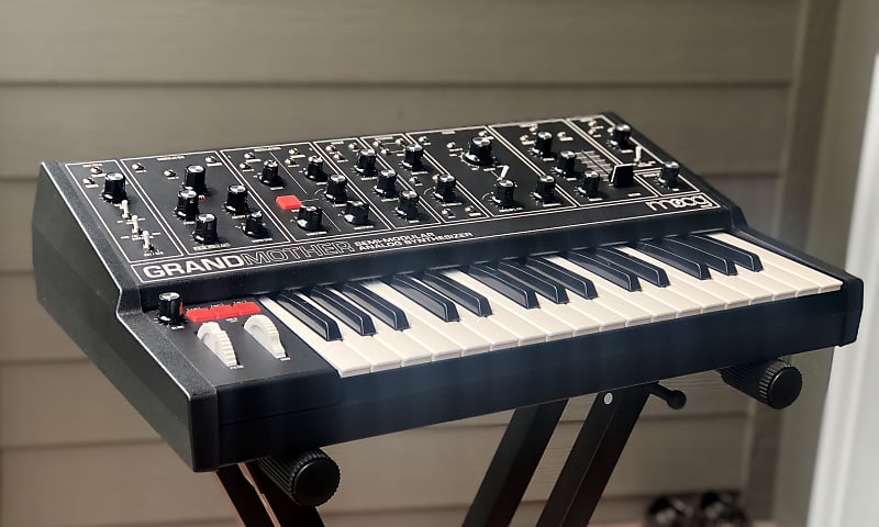 Moog Grandmother Dark 32-Key Semi-Modular Analog Synthesizer 2020 