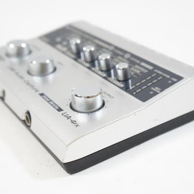 Roland UA-4FX - 2 x 2 USB Audio & MIDI Interface UA-4FXCW B&H