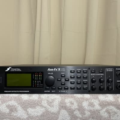 ギター Fractal Audio Systems Axe-Fx II MFC-101 Fractal Audio Systems Axe-FX II XL Preamp Effects Processor