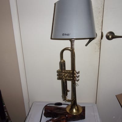 Reynolds Trumpet Custom Light Table Lamp on Log Base gray or white shade made from real instrument image 2