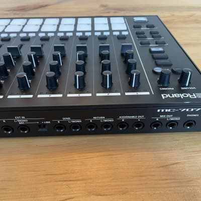 Roland MC-707 Groovebox 2019 - Present - Black image 9