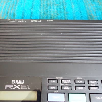 Yamaha RX21 Digital Rhythm Programmer / Drum Machine w/ AC Adapter - E132 image 3