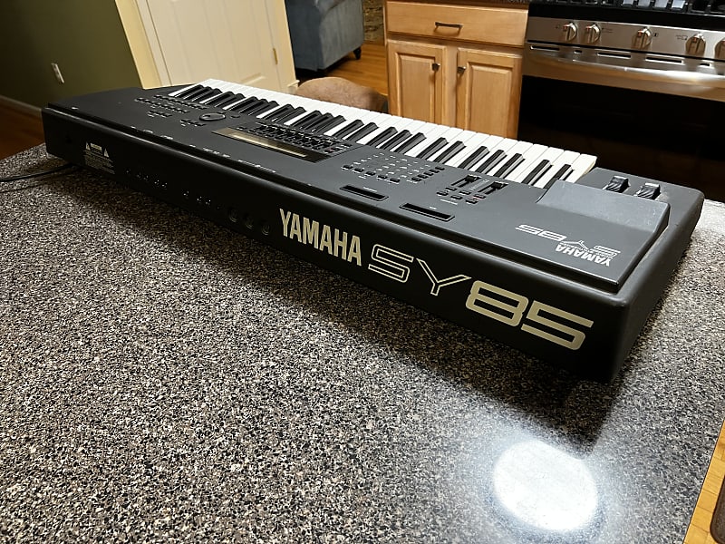 Yamaha SY85 Synthesizer 1992 - Black | Reverb