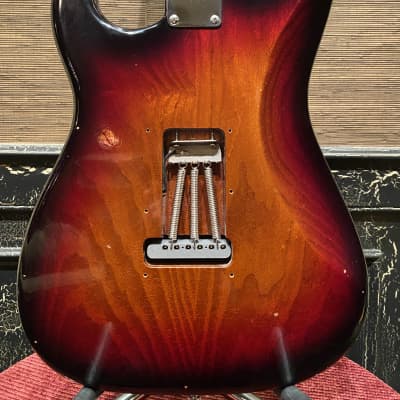 Fender Custom Shop GT11 Journeyman Relic Stratocaster - 3-Tone Sunburst -  Sweetwater Exclusive