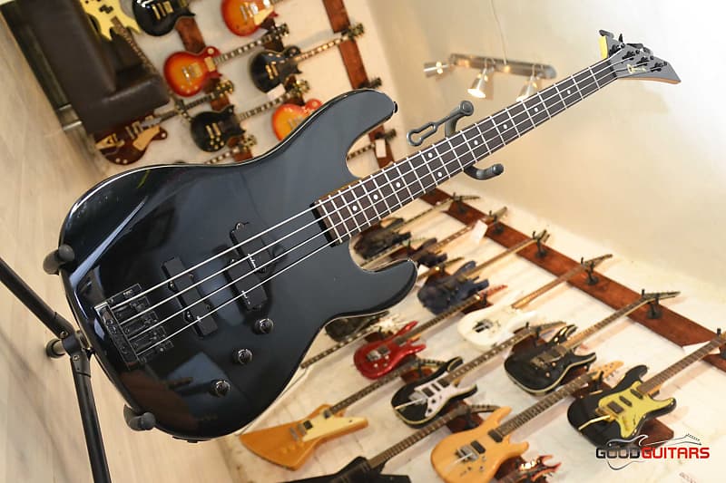 Charvel Model2B 日本製 EMG搭載 Charvel Model2B 日本製 EMG搭載