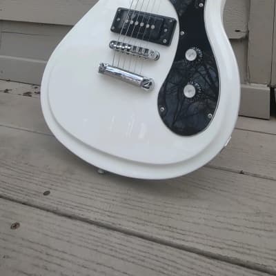 Eastwood Sidejack (Univox/Mosrite Re-Issue) 2010s - White for sale