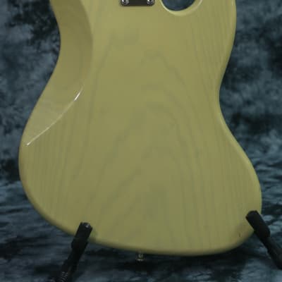 Fender Custom Shop Jazz Bass Fretless Swamp Ash Body Left Handed  Made in Japan image 2