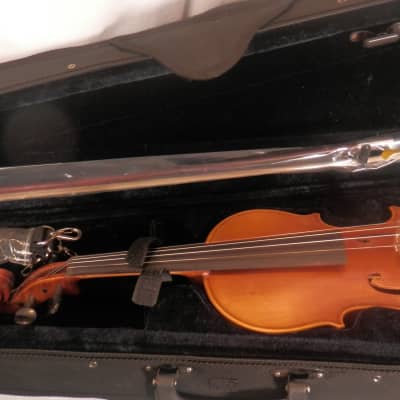 Maple Leaf Strings MLS130VN34 3/4 Violin Outfit (comes with case and bow) image 5
