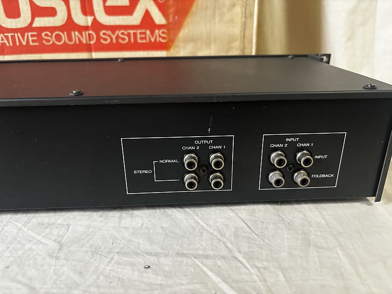 Fostex MODEL 3180 Analog Stereo Spring Reverb Rackmount Unit