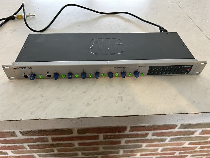 PreSonus DigiMax D8 8-Channel Mic Preamp with Digital Output