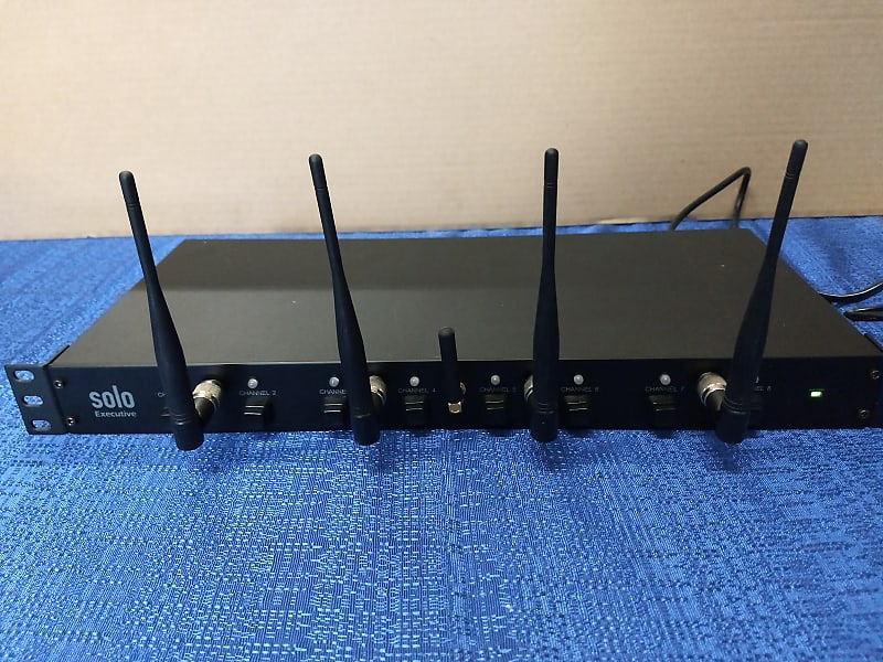 RevoLabs SoloExecutive Wireless Microphone System Reverb