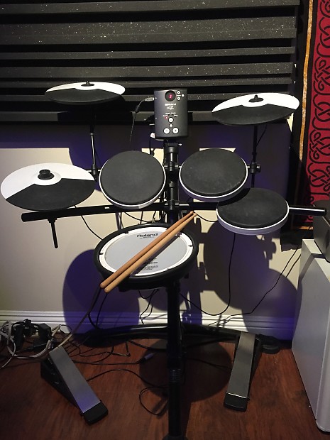 Roland TD-1KV 5-Piece Electronic Drum Kit with Mesh Snare (2017) image 1