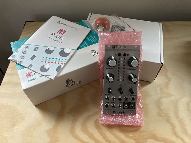 Mutable Instruments Plaits