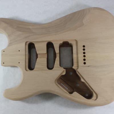 Unfinished Walnut HSS Hardtail guitar body - fits Fender Strat Stratocaster necks J840 image 4