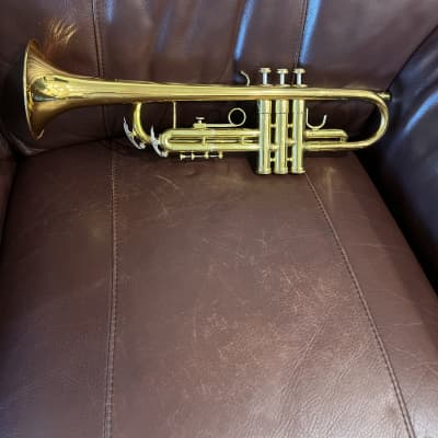 Conn 1000B Bb trumpet (ML bore) SN 41-63774 image 3