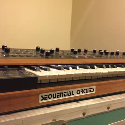 Incredible Sequential Circuits Prophet 5 Rev 3.3 1982 Walnut and Black LOTS OF PHOTOS image 3