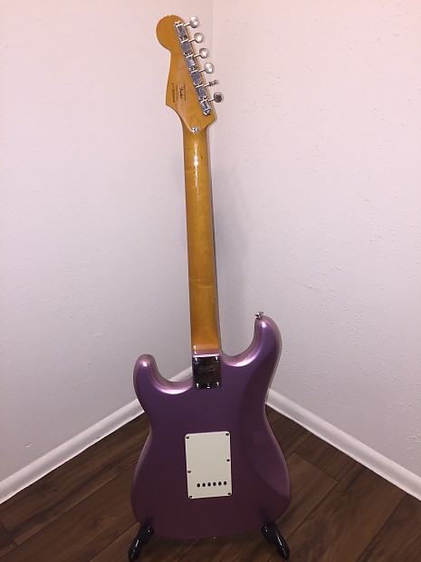 ytaka 様 Squier Stratocaster バーガンディミスト - メルカリ