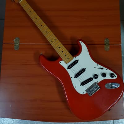 Fender Stratocaster Hardtail International Series 1979-1981 - Moroccan Red image 1