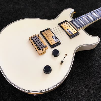 Edwards Knight E-KT-145C White - Double Cut - EXCELLENT condition + gig bag  | Reverb Canada