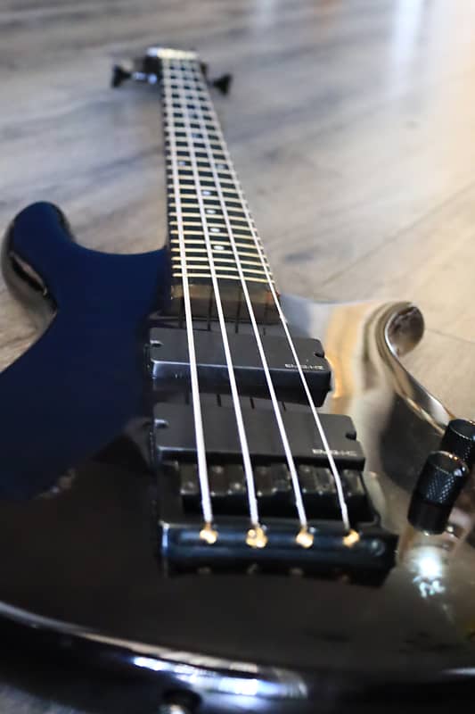 Spector NS-2000/4 2000s - Neck Thru Curved Body Trans Black