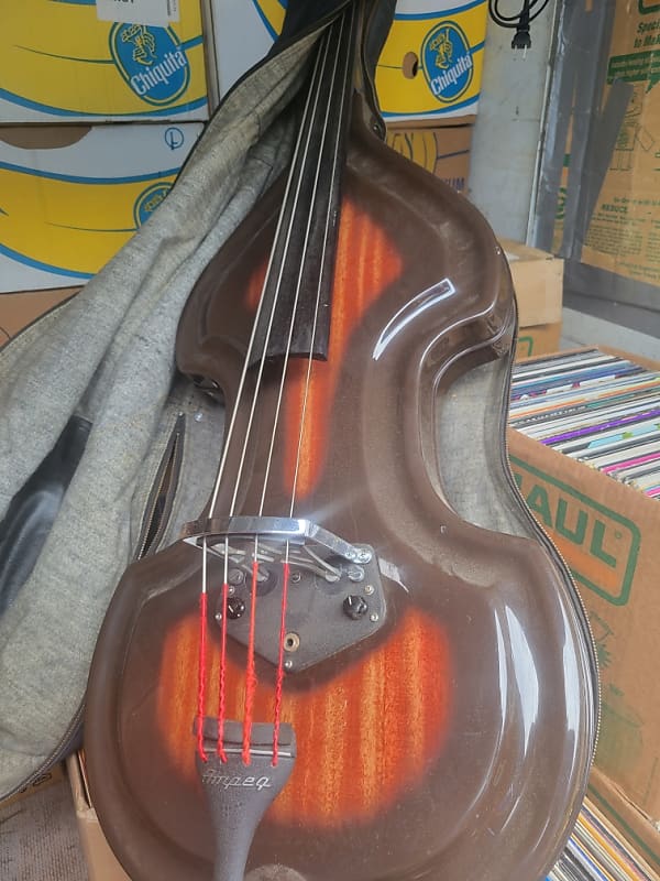 最終値下げ1960年代製Ampeg baby bass 手渡し限定