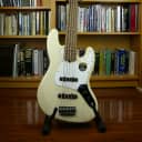 1999 Fender American Standard Jazz Bass V, Model 010-2500-701, in #01 white blonde