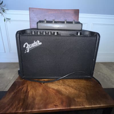 Fender Mustang GT 40 40-Watt 2x6.5