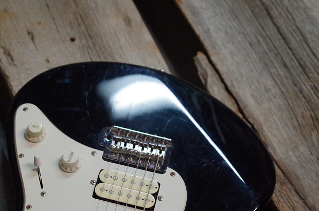 Yamaha EG112 Electric Guitar